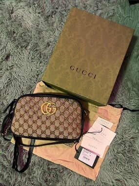 Gucci Marmont Crossbody Bag Like New